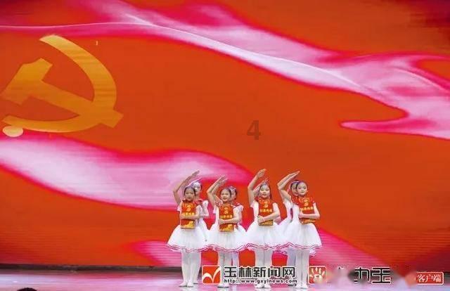 qq游戏中心怎么订阅梦境特权？