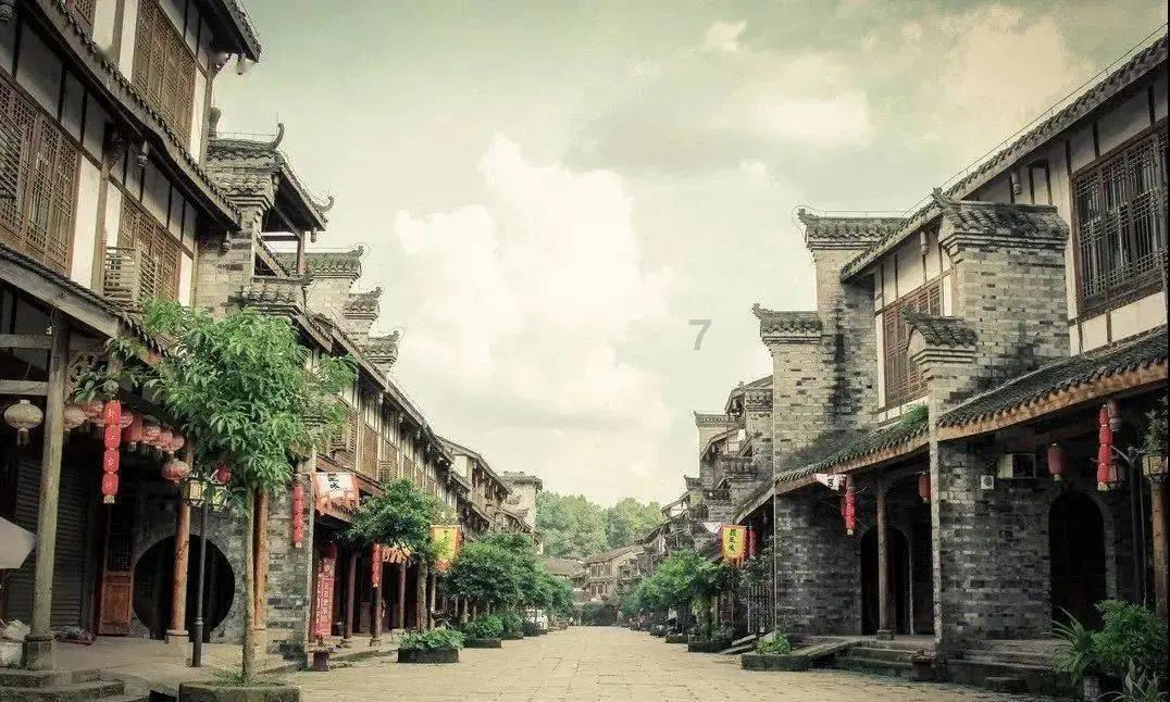 西班牙穆尔西亚大学工商管理硕士MBA是如何授课的？